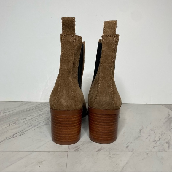 Steve Madden Rhiannon Cognac Suede Chelsea Bootie 7 1/2 M - Picture 3 of 15